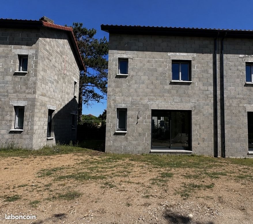 Maison à vendre, 82m², Pont-de-Chéruy