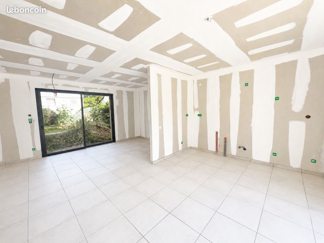 Maison à vendre, 82m², Pont-de-Chéruy