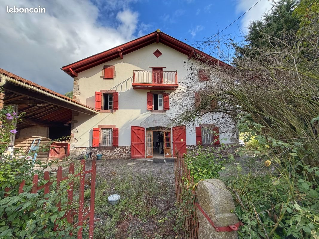 Maison à vendre, 205m², Saint-Jean-Pied-de-Port