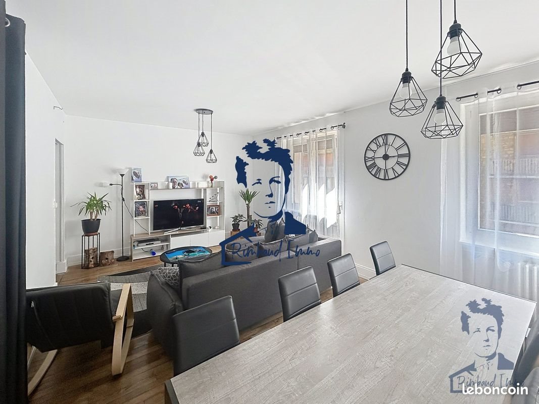 Appartement à vendre, 101m², Sedan