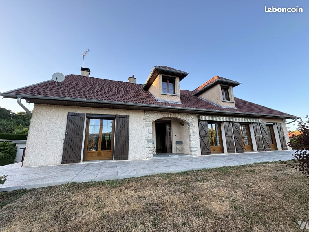 Maison à vendre, 164m², Devecey