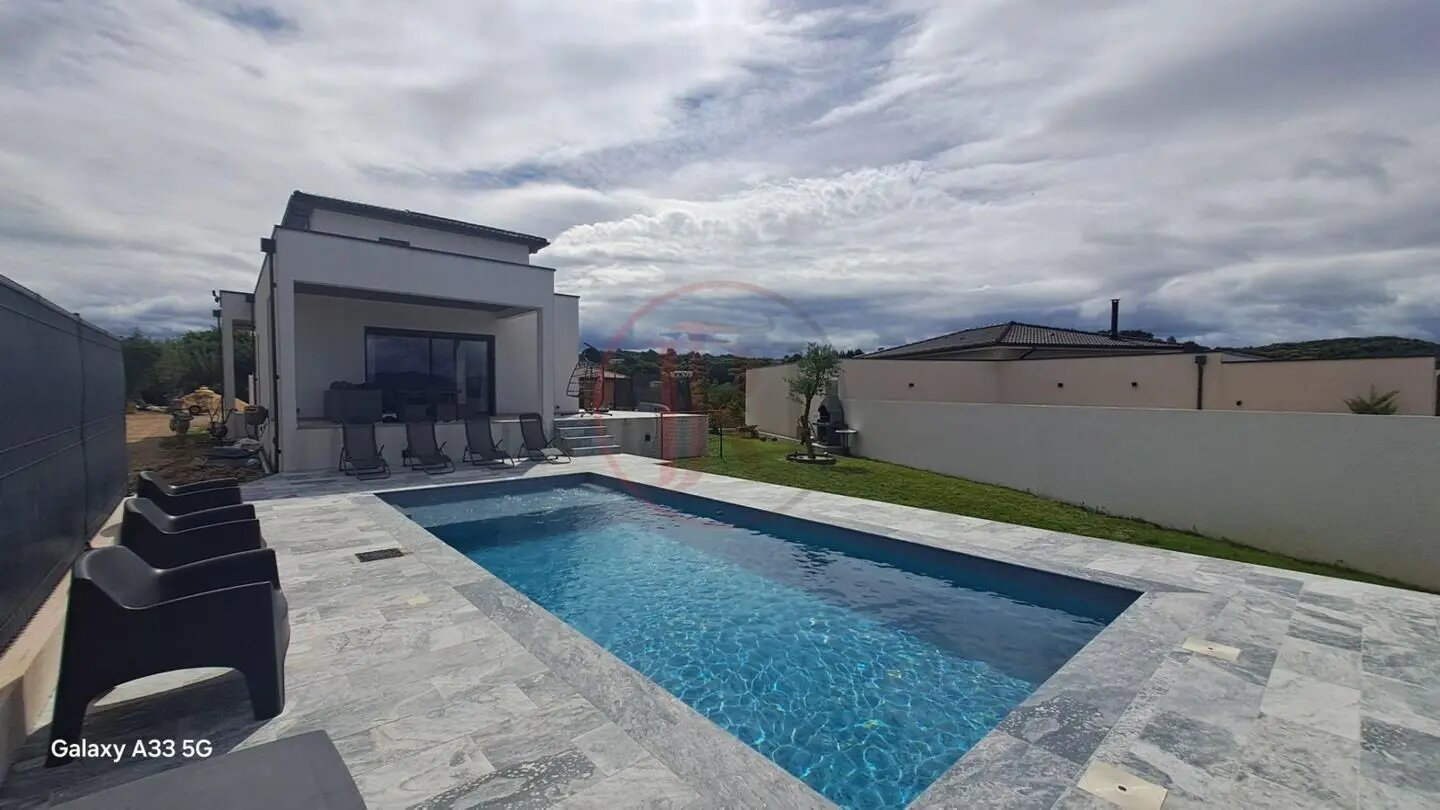 Maison à vendre, 148m², Saint-Julien-les-Rosiers