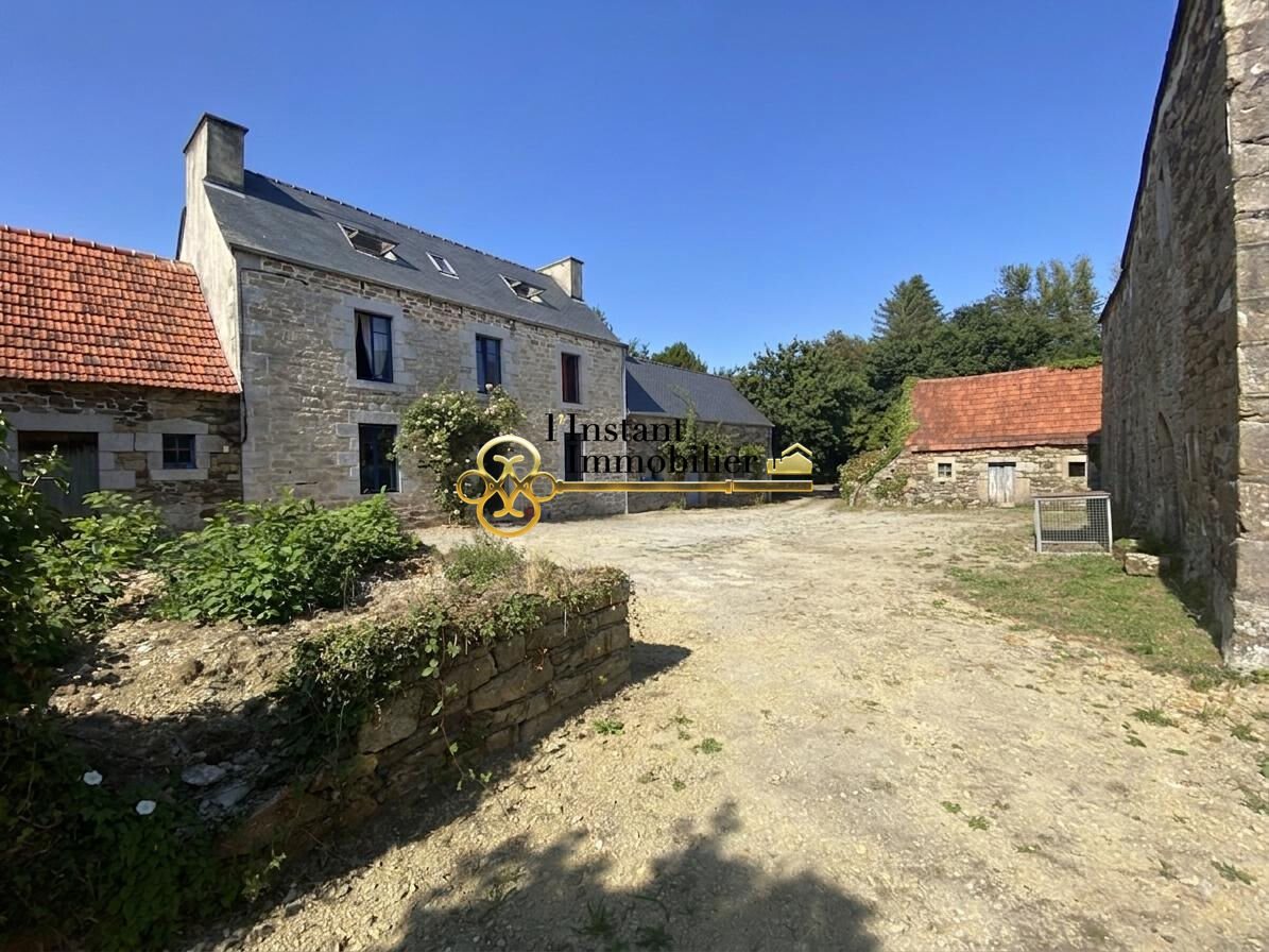 Maison à vendre, 124m², Plouégat-Guérand