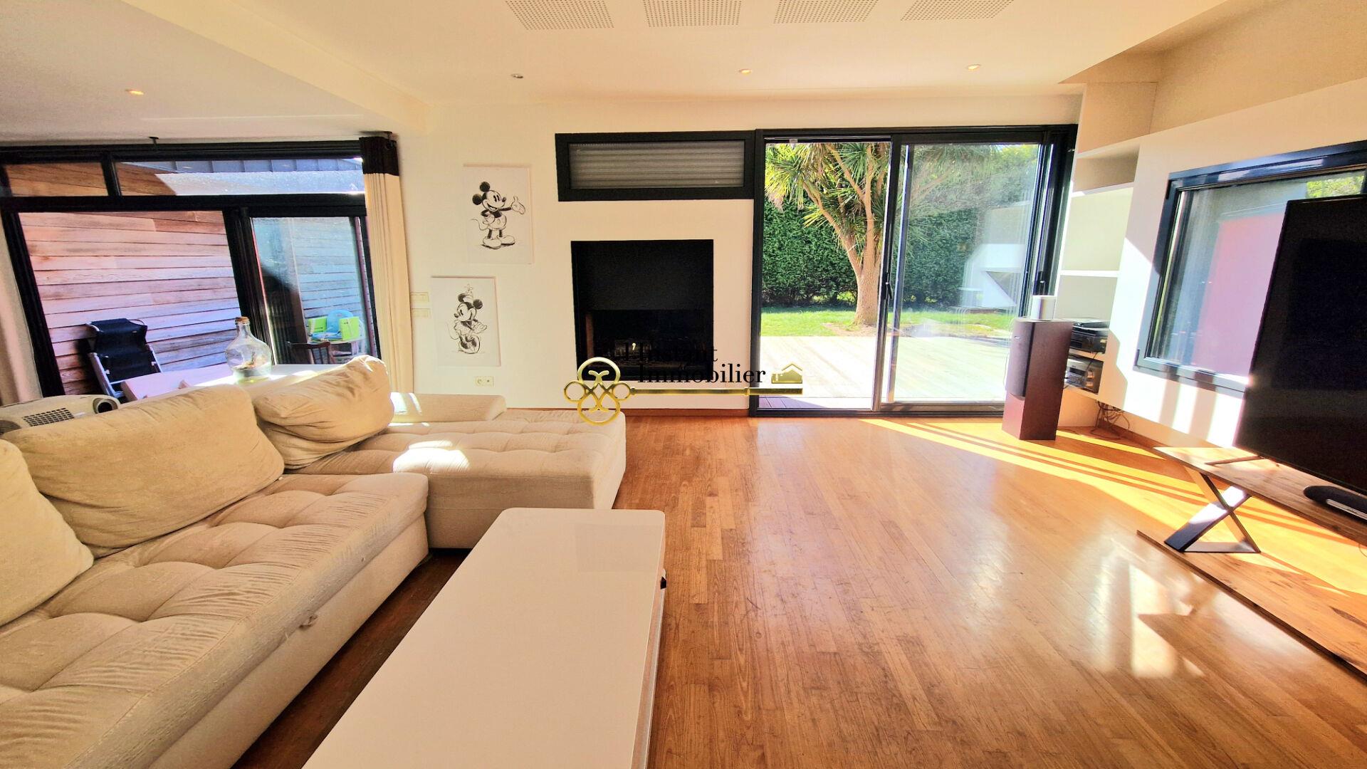 Maison à vendre, 141m², Guimaëc