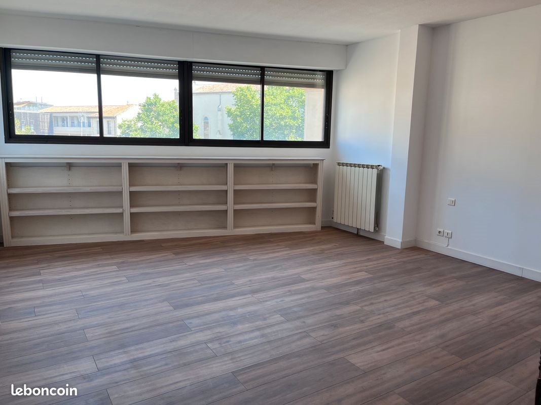Appartement à louer, 155m², Nîmes