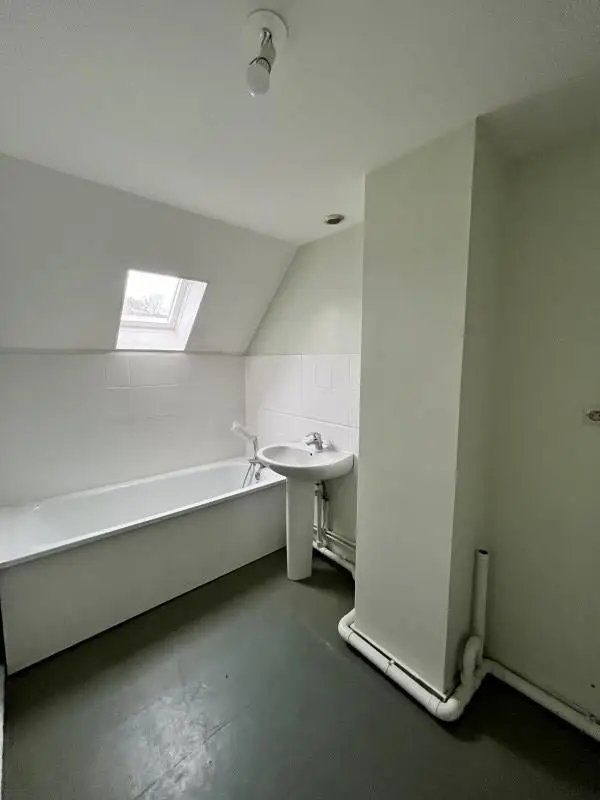Maison à louer, 82m², Fours