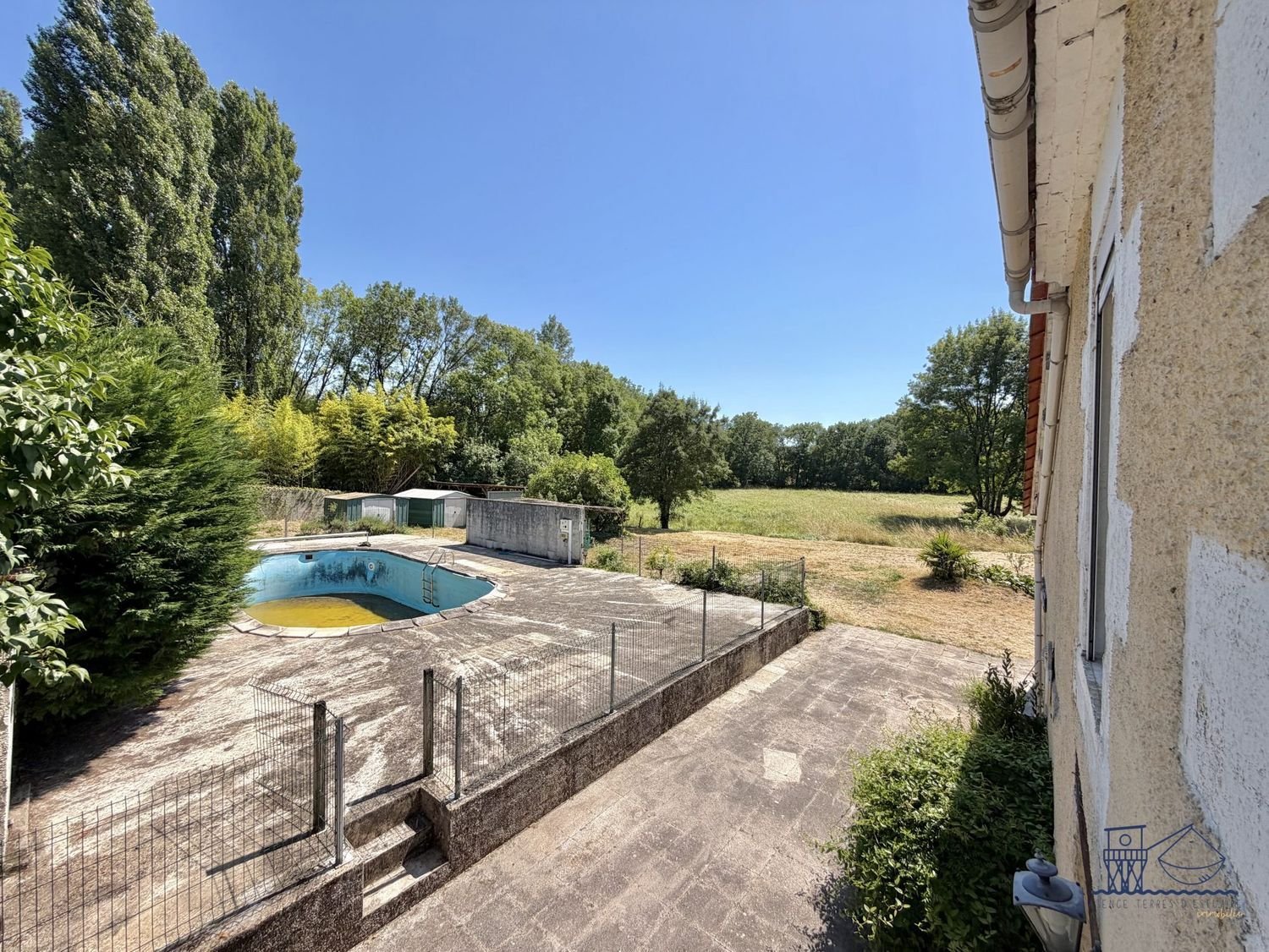 Maison à vendre, 169m², Saint-Bonnet-sur-Gironde