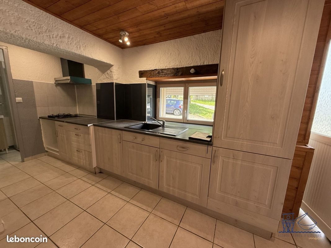 Maison à louer, 50m², Saint-Sorlin-de-Conac