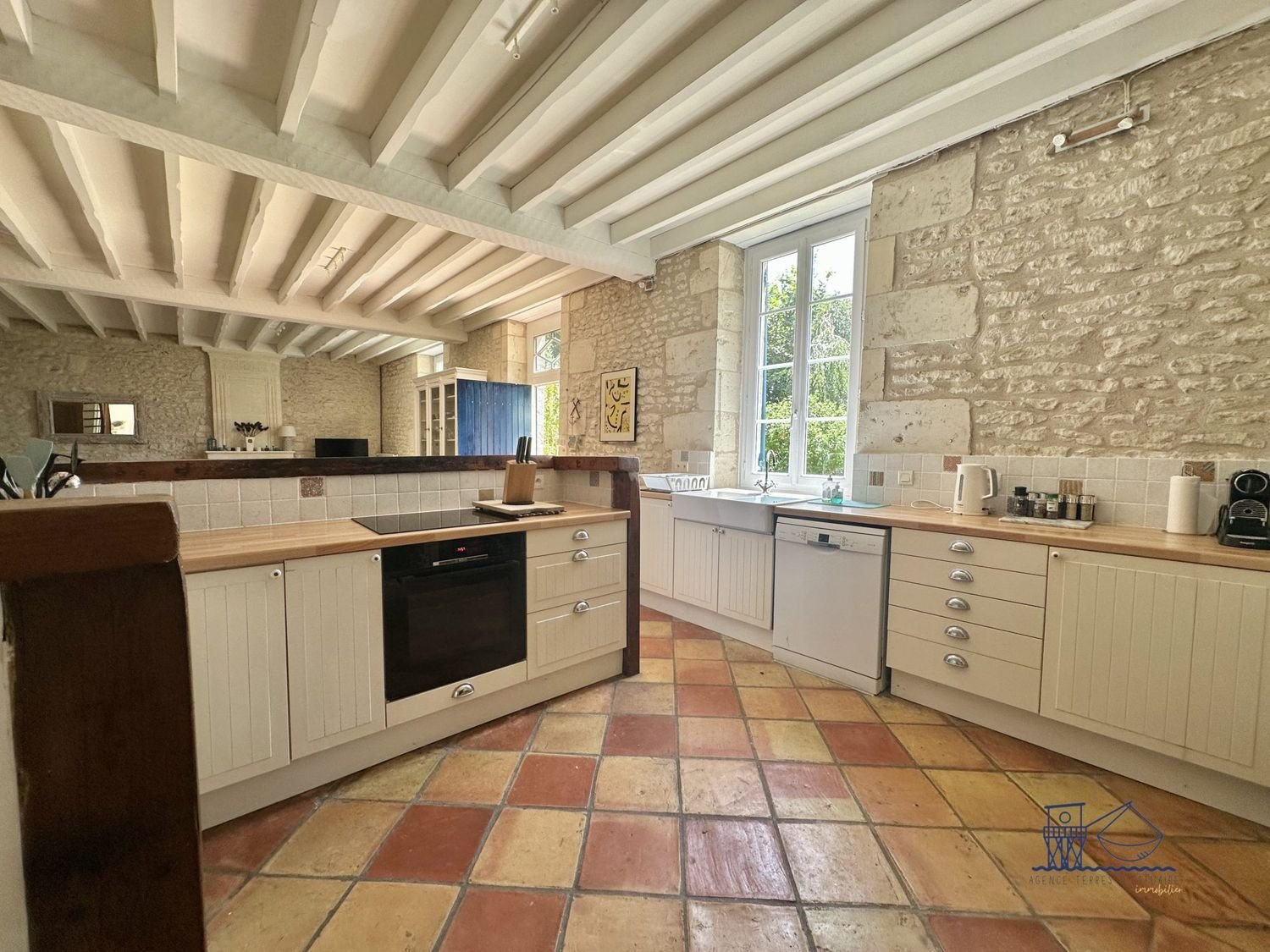 Maison à vendre, 211m², Mortagne-sur-Gironde