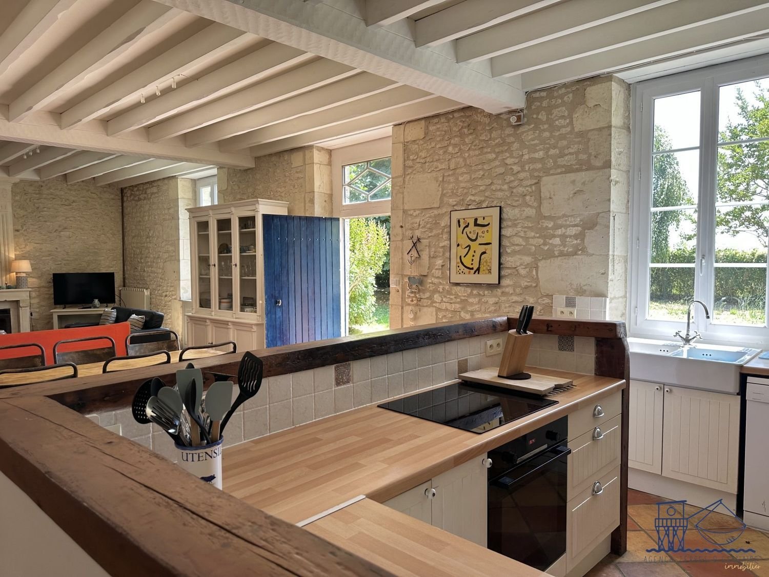 Maison à vendre, 211m², Mortagne-sur-Gironde