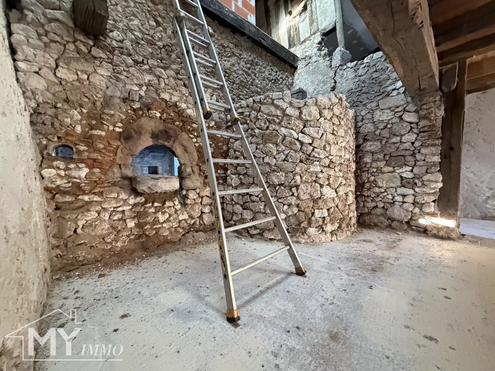 Maison à vendre, 374m², Saint-Antoine-de-Breuilh