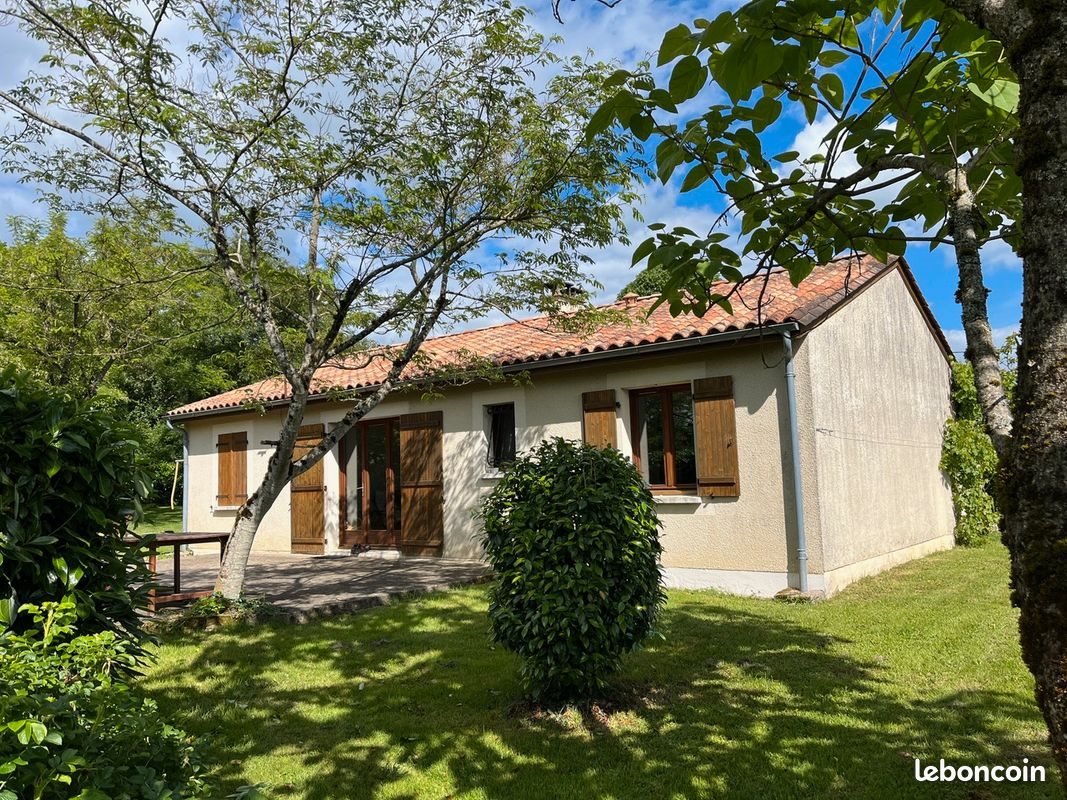 Maison à vendre, 69m², Saint-Priest-les-Fougères
