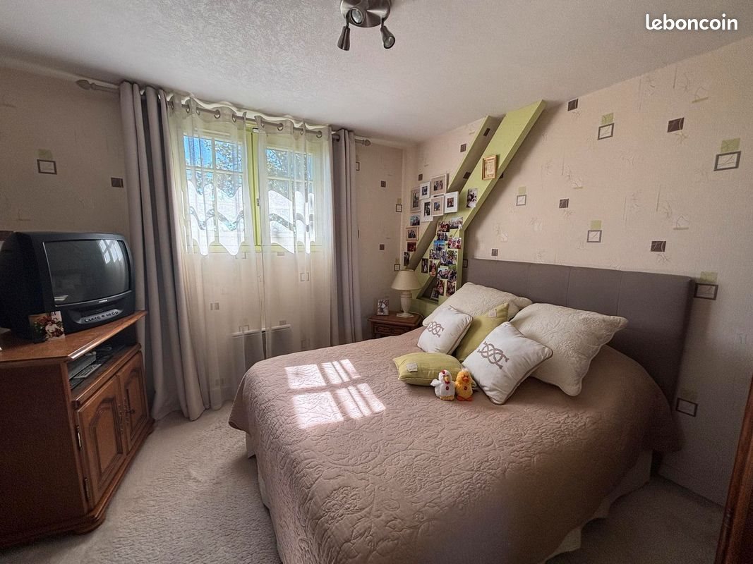 Maison à vendre, 163m², Sainte-Colombe-la-Commanderie