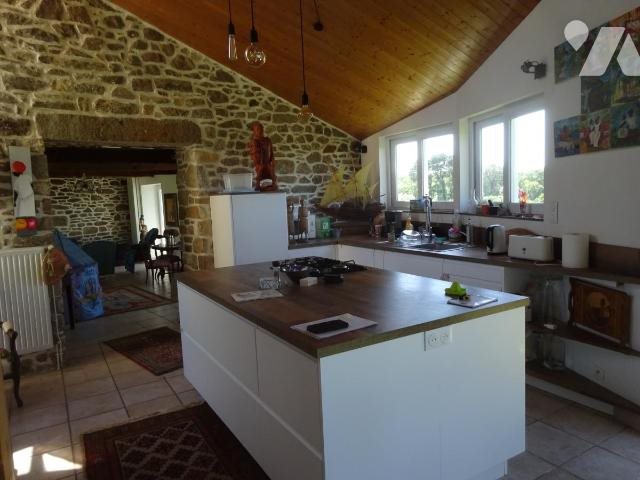 Maison à vendre, 142m², Lampaul-Ploudalmézeau