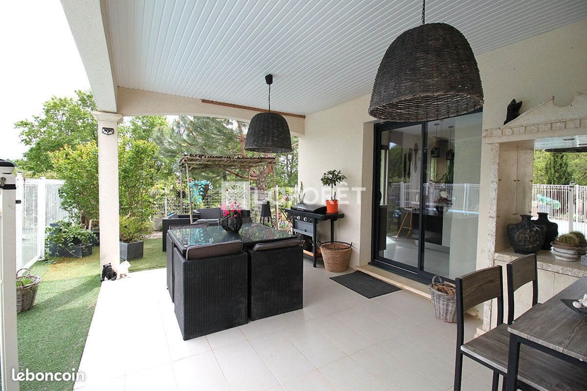 Maison à vendre, 130m², Paussac-et-Saint-Vivien