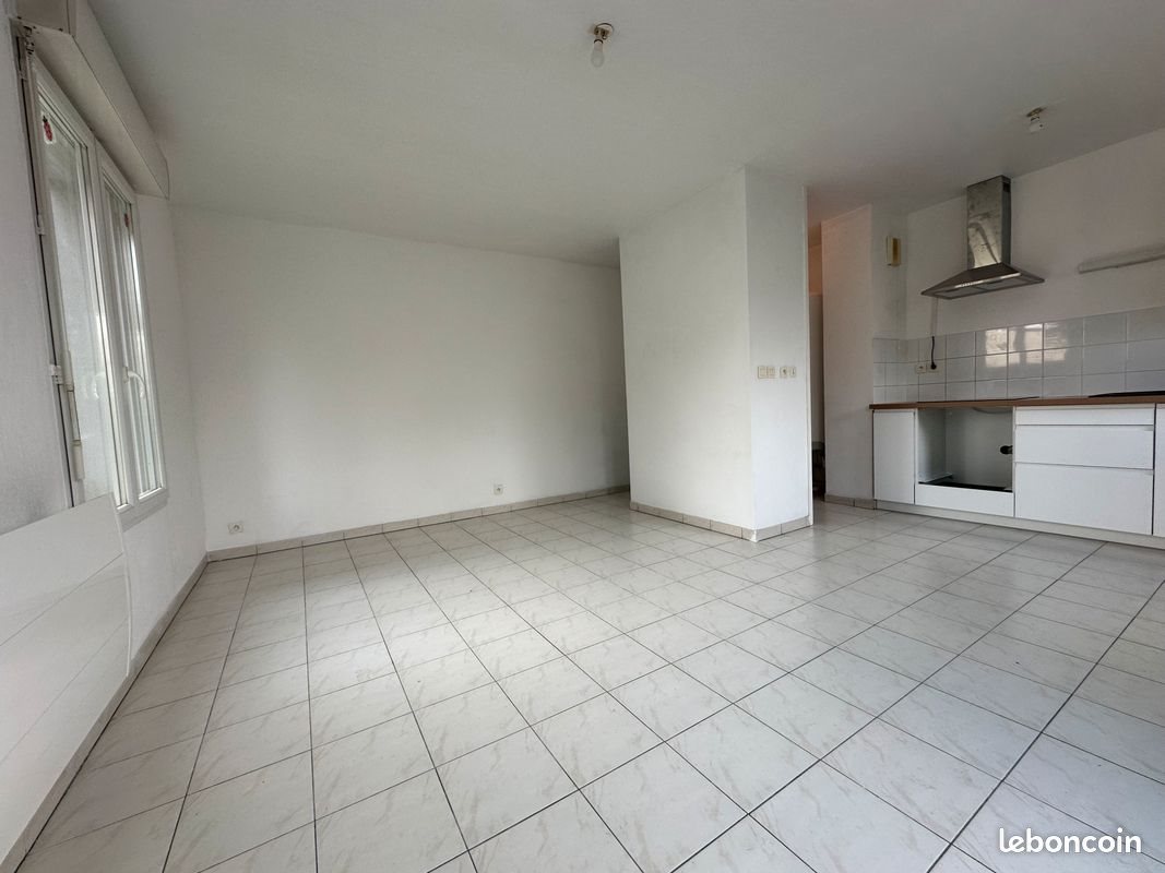 Appartement à louer, 60m², Saint-Sulpice-et-Cameyrac