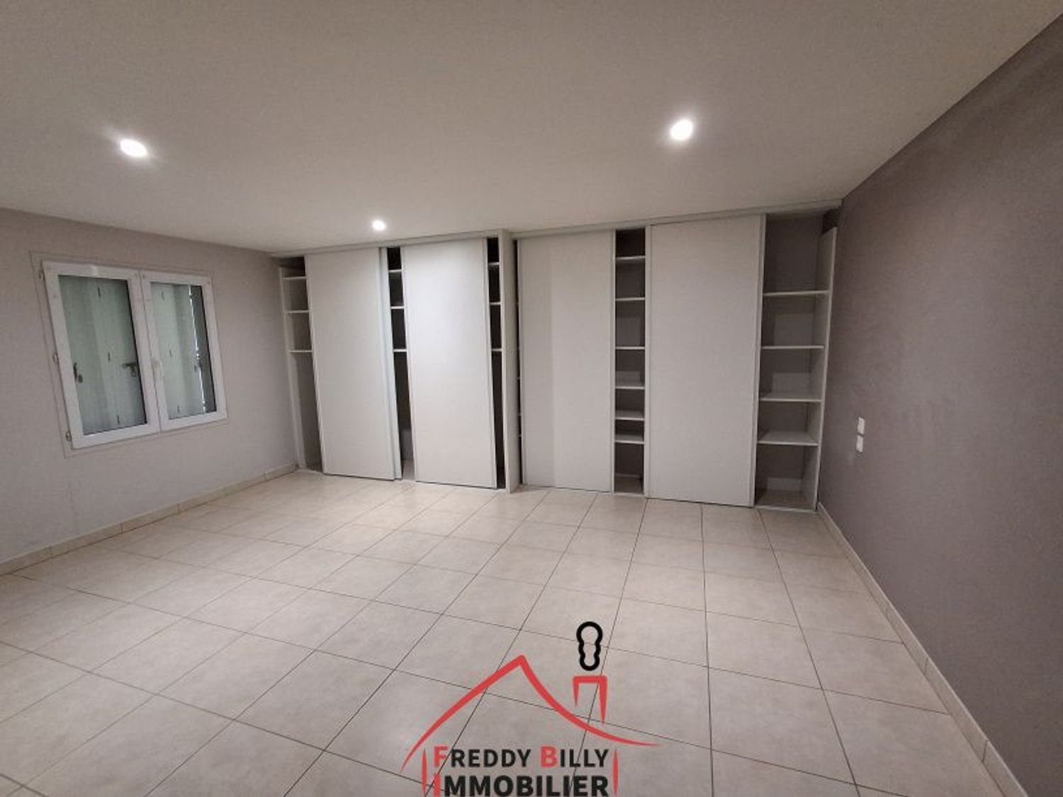 Maison à louer, 71m², Saint-Varent