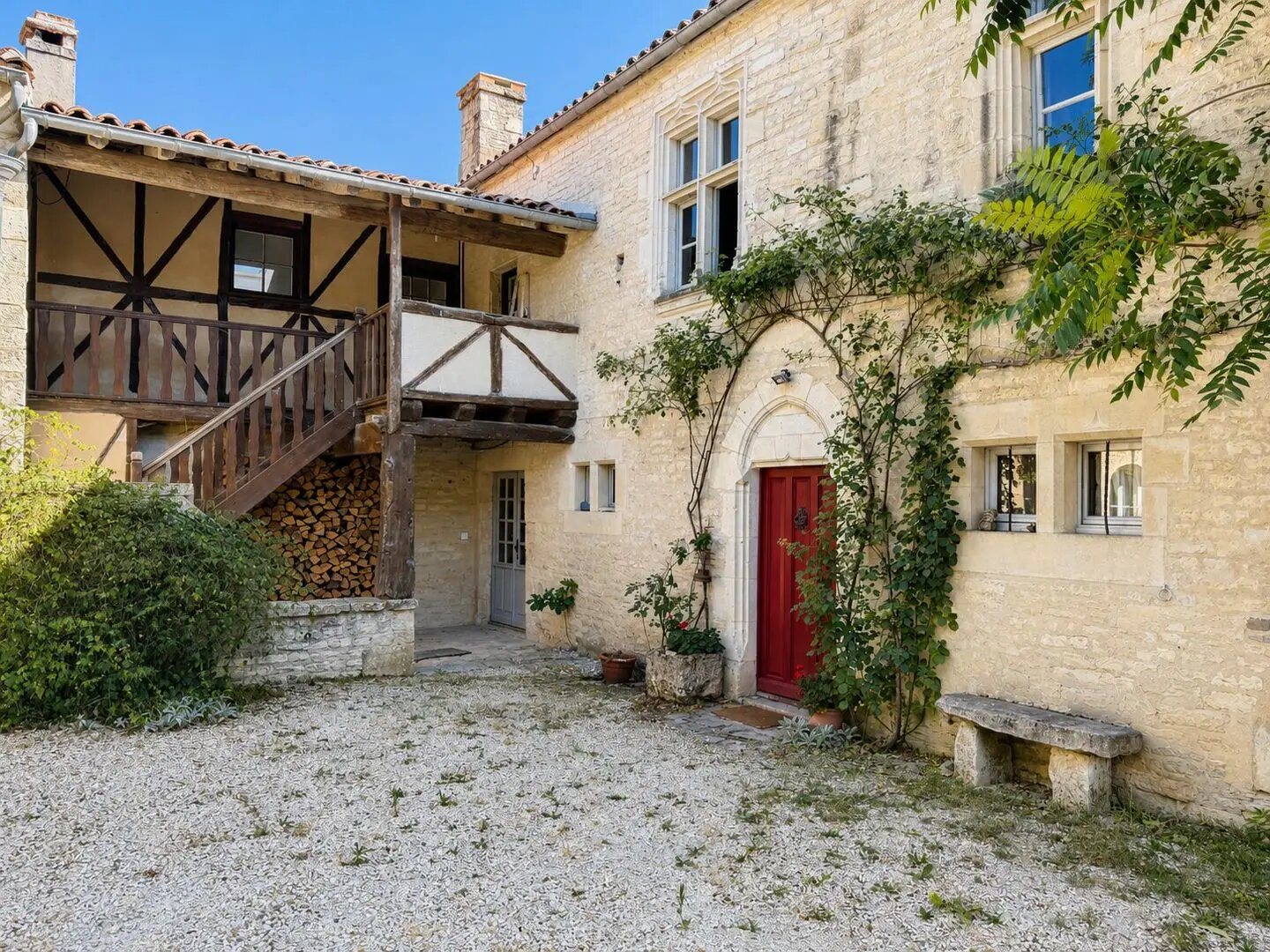 Maison à vendre, 380m², Tusson