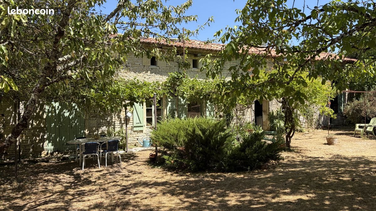 Maison à vendre, 170m², Saint-Fraigne