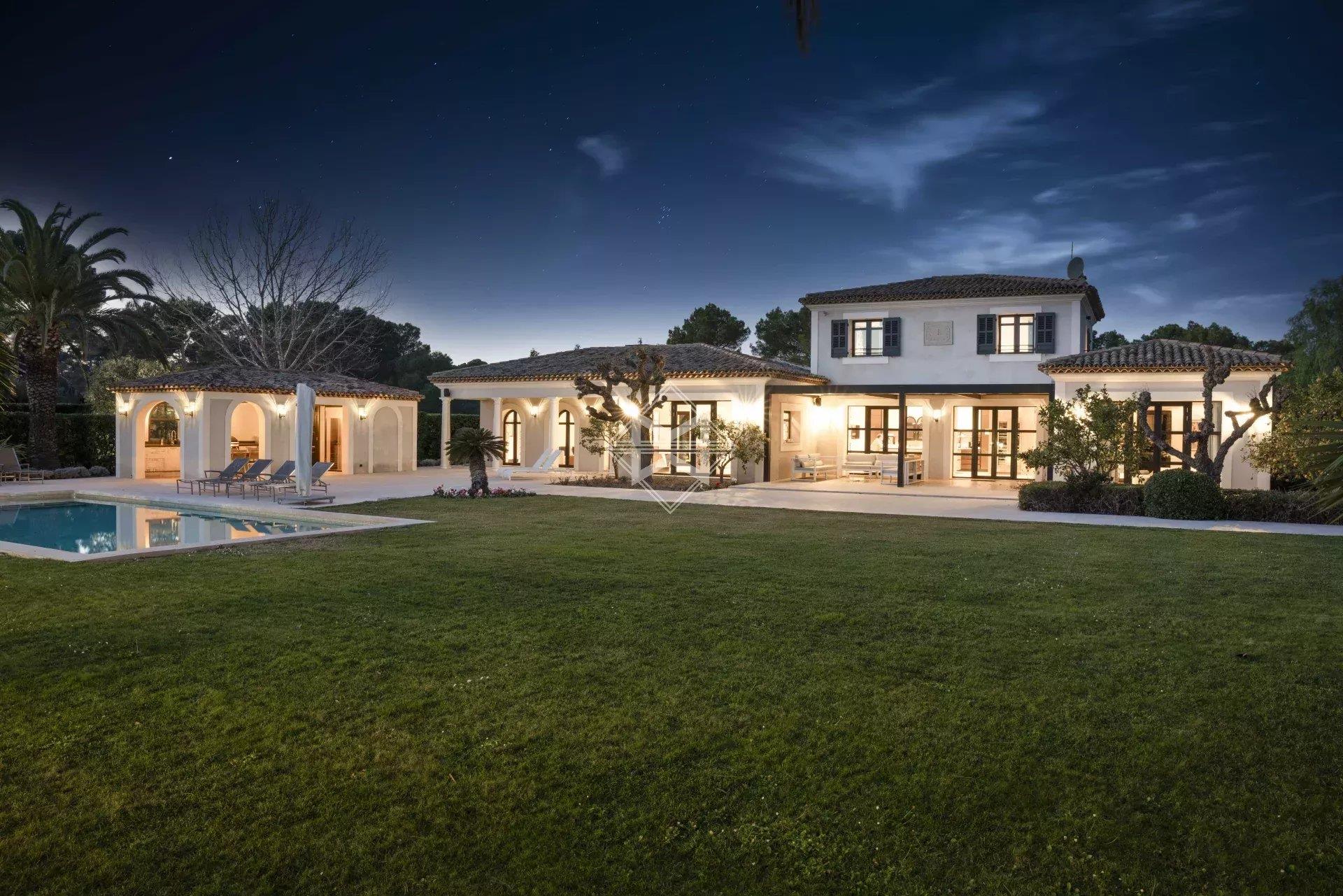 Maison à vendre, 377m², Mougins