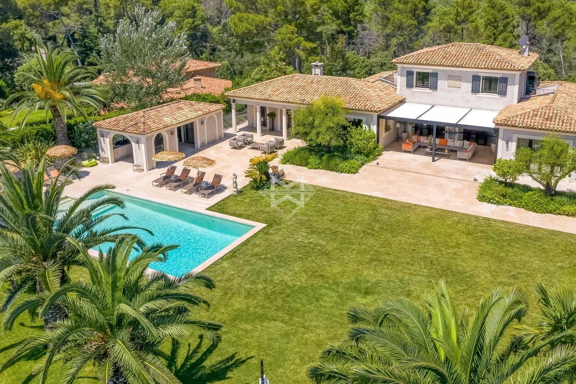 Maison à vendre, 377m², Mougins