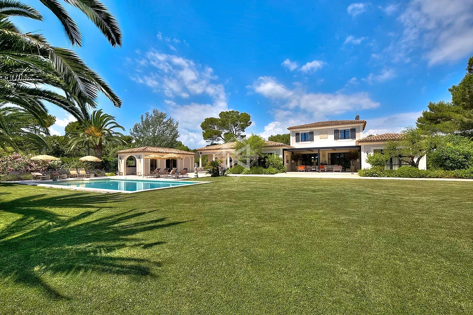 Maison à vendre, 377m², Mougins