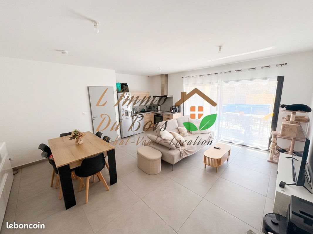 Appartement à louer, 63m², Roussillon