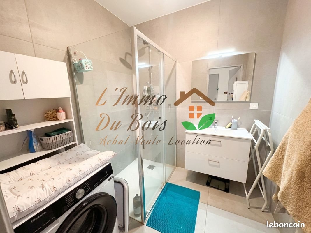 Appartement à louer, 63m², Roussillon