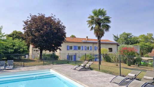 Maison 10 pièces 255 m² · à Orthez · 255 m² · 374 900 €