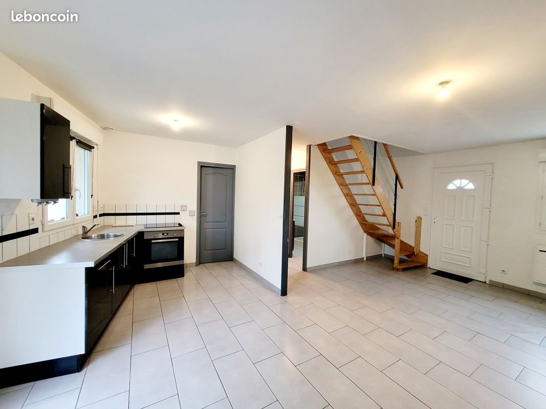 Maison à louer, 65m², Colembert