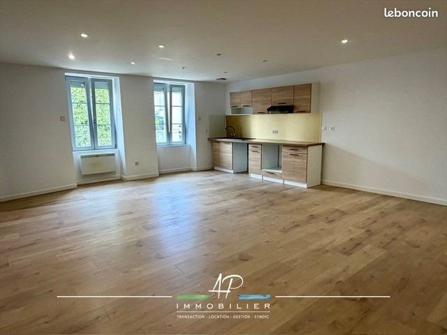 Appartement à louer, 84m², Dampierre-sur-Salon