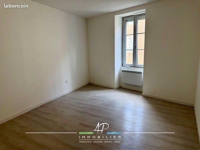 Appartement à louer, 84m², Dampierre-sur-Salon