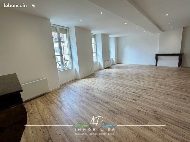 Appartement à louer, 99m², Gray
