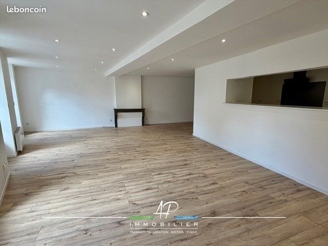 Appartement à louer, 99m², Gray