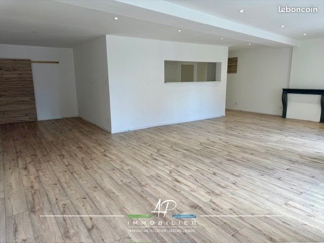 Appartement à louer, 99m², Gray
