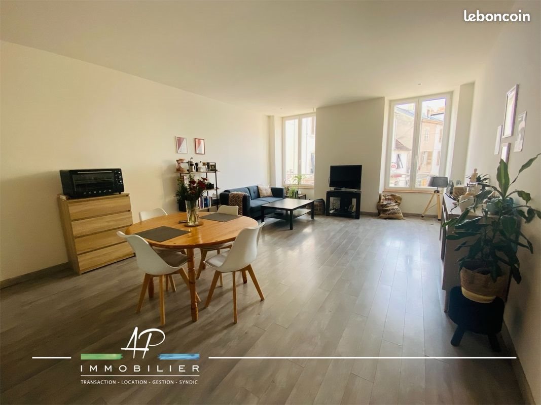 Appartement à louer, 79m², Gray