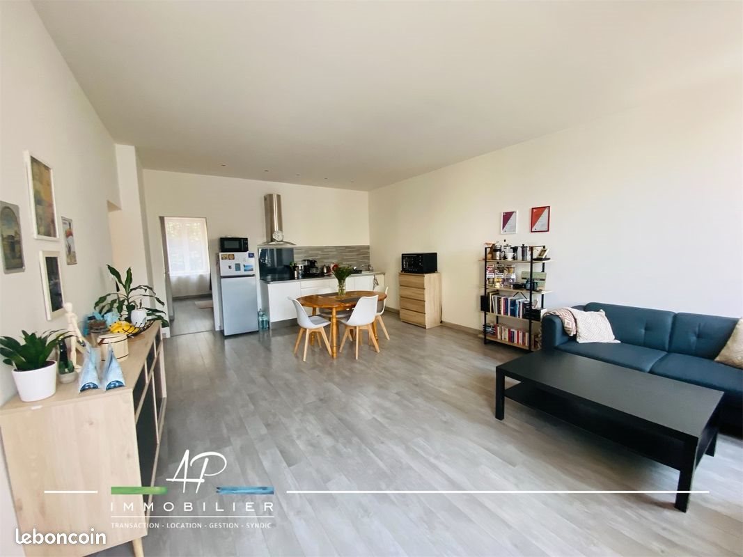 Appartement à louer, 79m², Gray