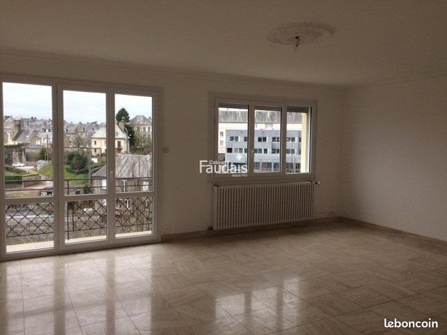 Appartement à louer, 118m², Coutances