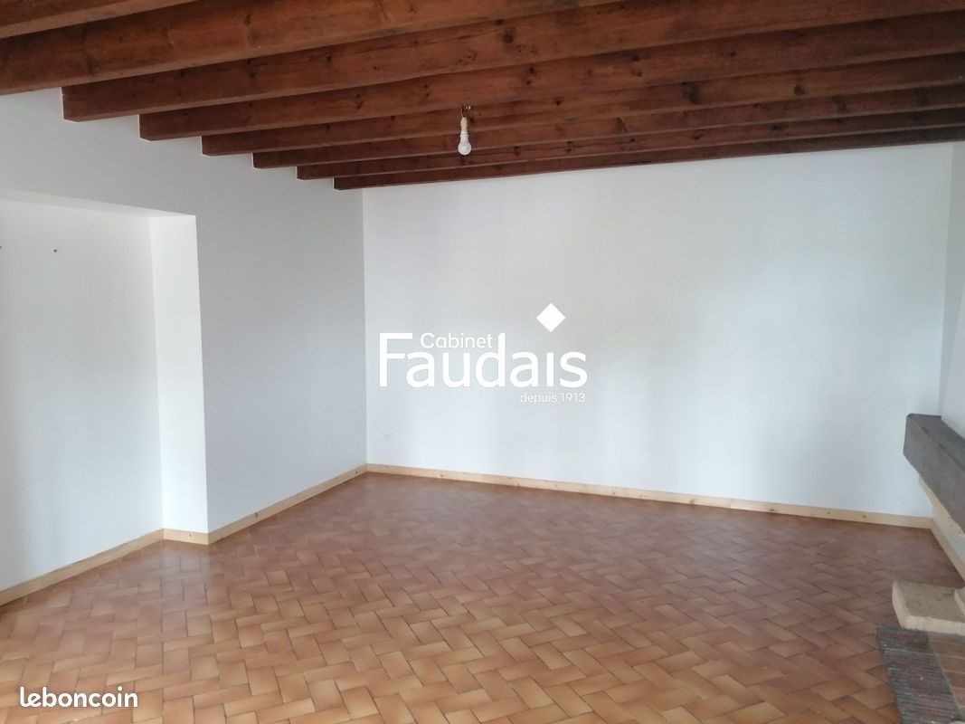 Maison à louer, 105m², Notre-Dame-de-Cenilly