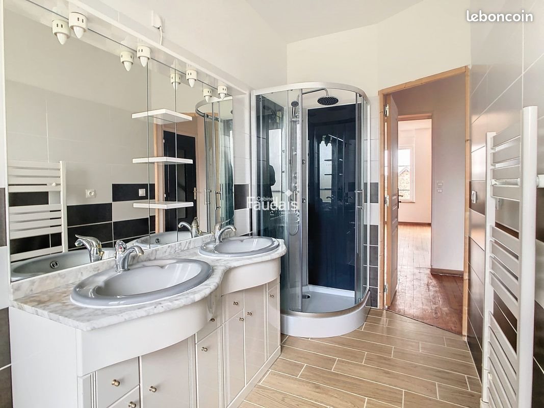 Maison à louer, 110m², Périers