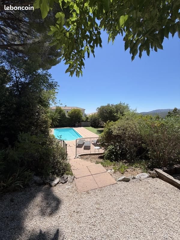 Maison à louer, 114m², Cassis