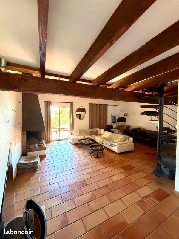 Maison à louer, 114m², Cassis