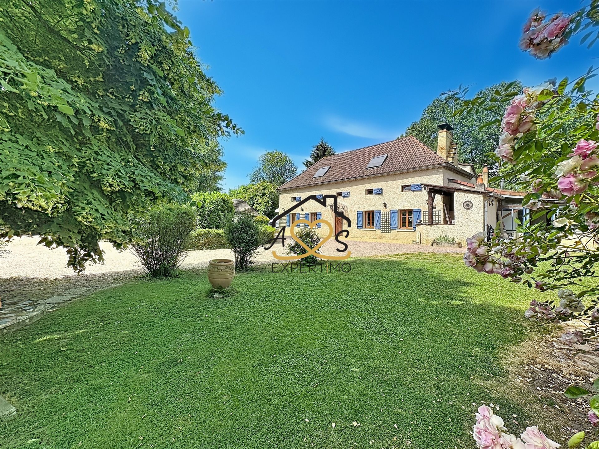 Maison à vendre, 191m², Saint-Priest-Bramefant