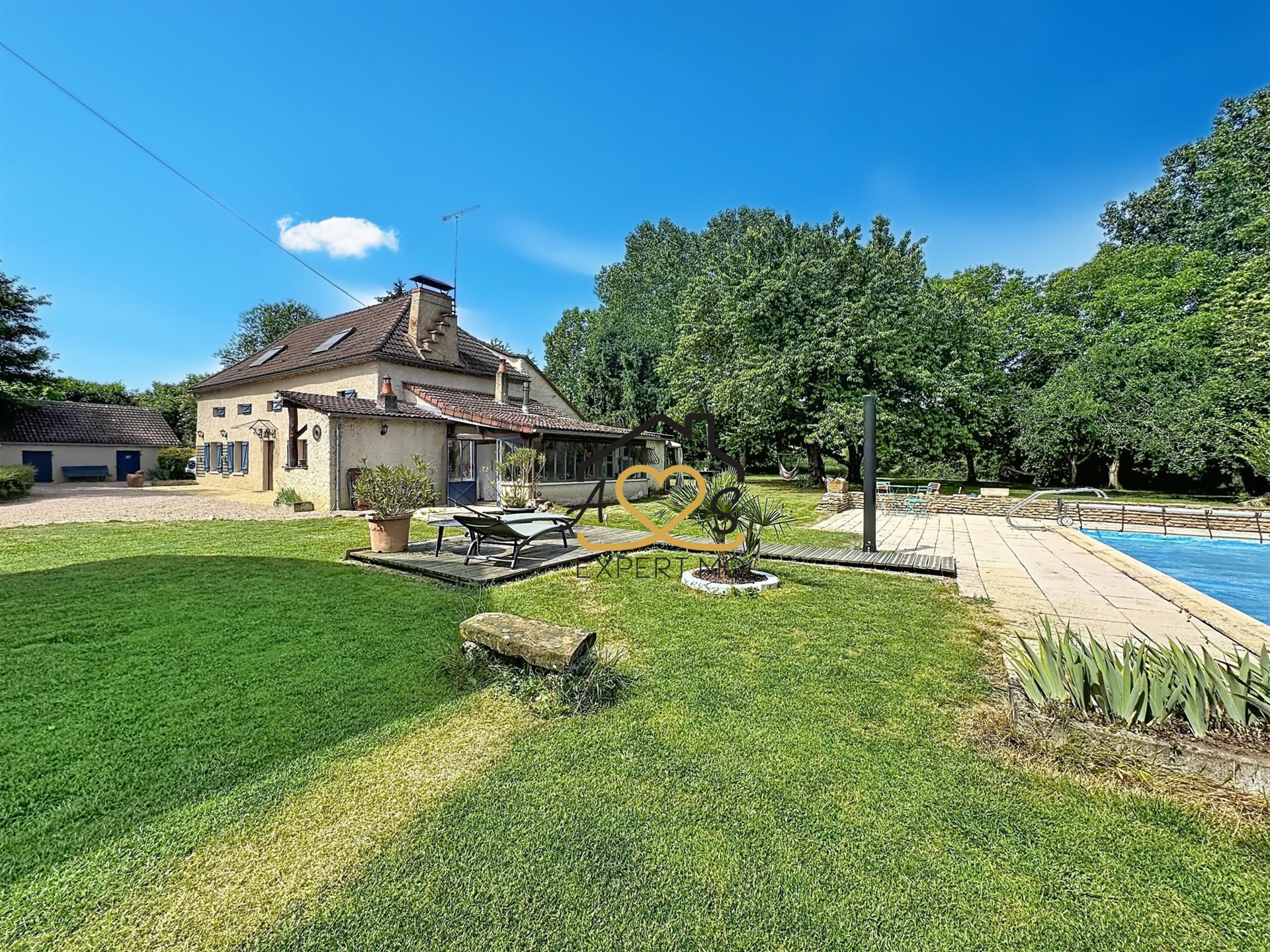Maison à vendre, 191m², Saint-Priest-Bramefant