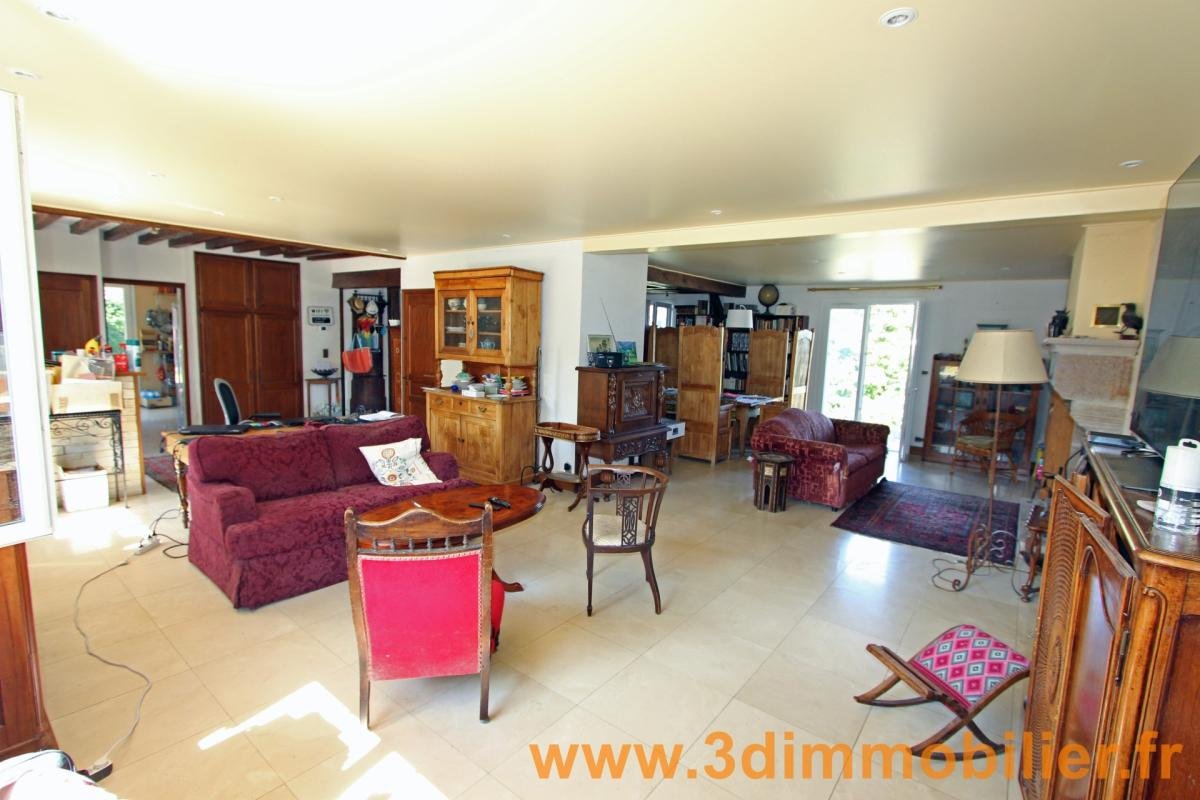 Maison à vendre, 331m², Saint-Amour