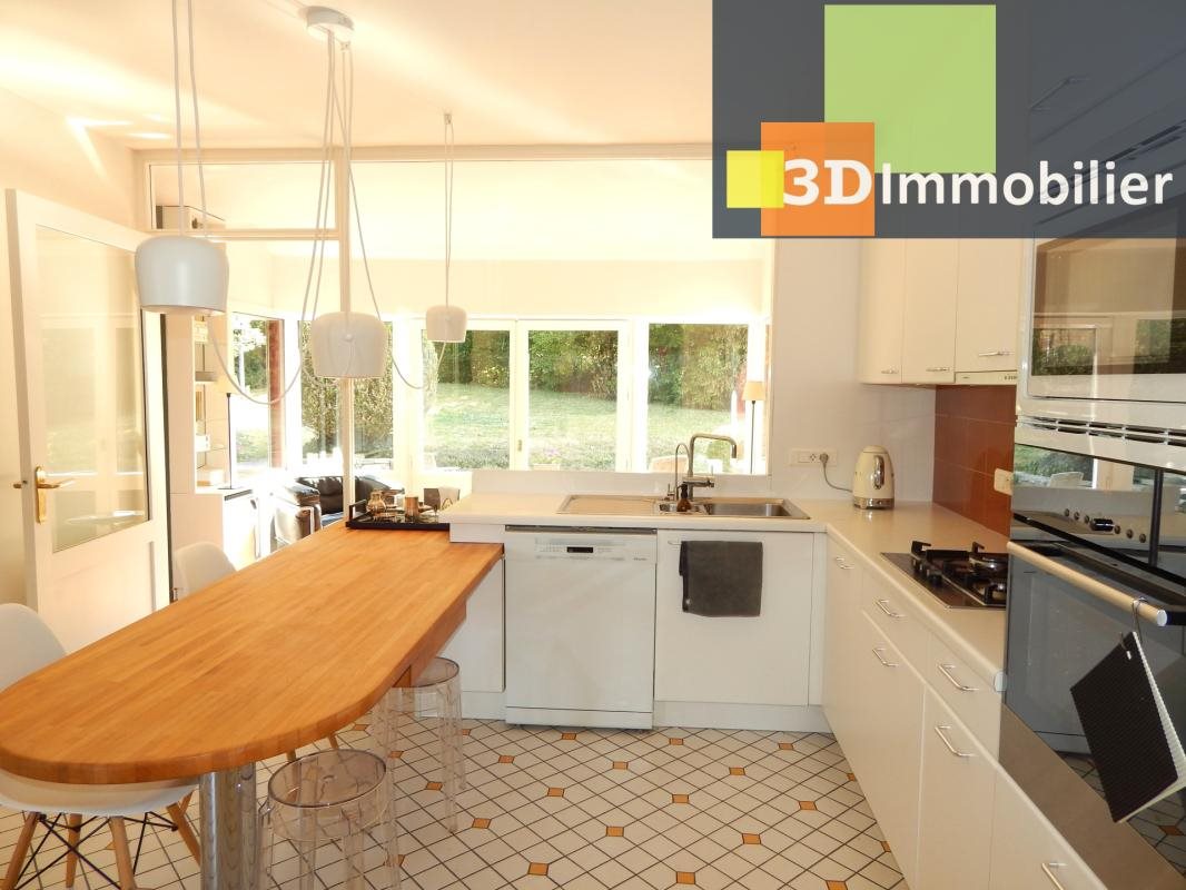 Maison à vendre, 201m², Lons-le-Saunier