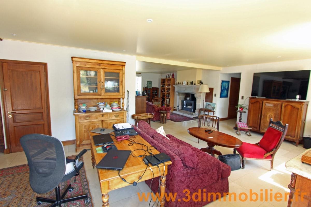 Maison à vendre, 331m², Saint-Amour
