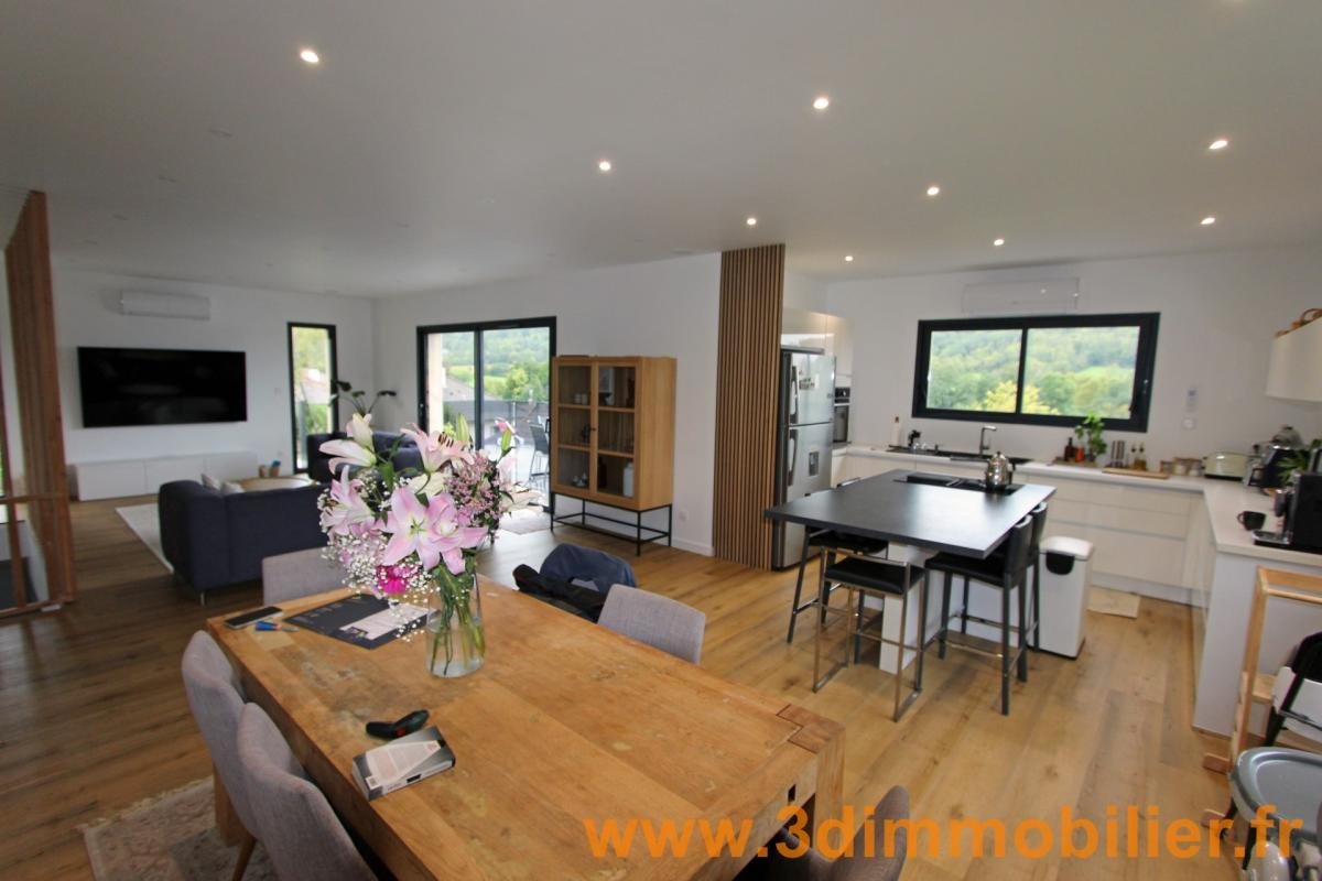 Maison à vendre, 189m², Lons-le-Saunier
