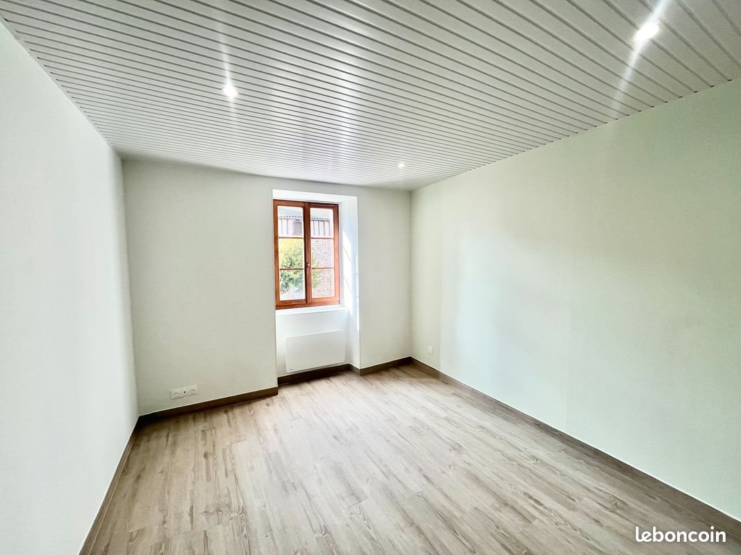 Appartement à louer, 28m², Saint-Junien