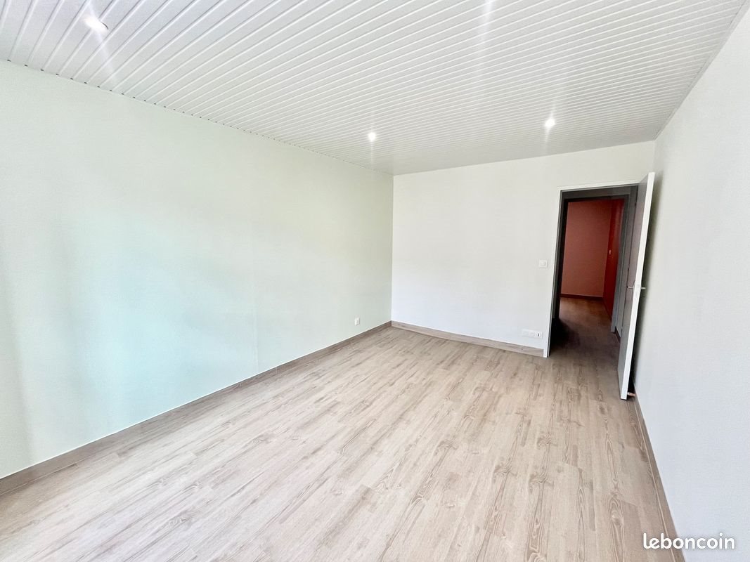 Appartement à louer, 28m², Saint-Junien